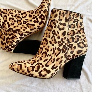 EUC Antonio Melani Jollee Leopard Booties Size 9.5